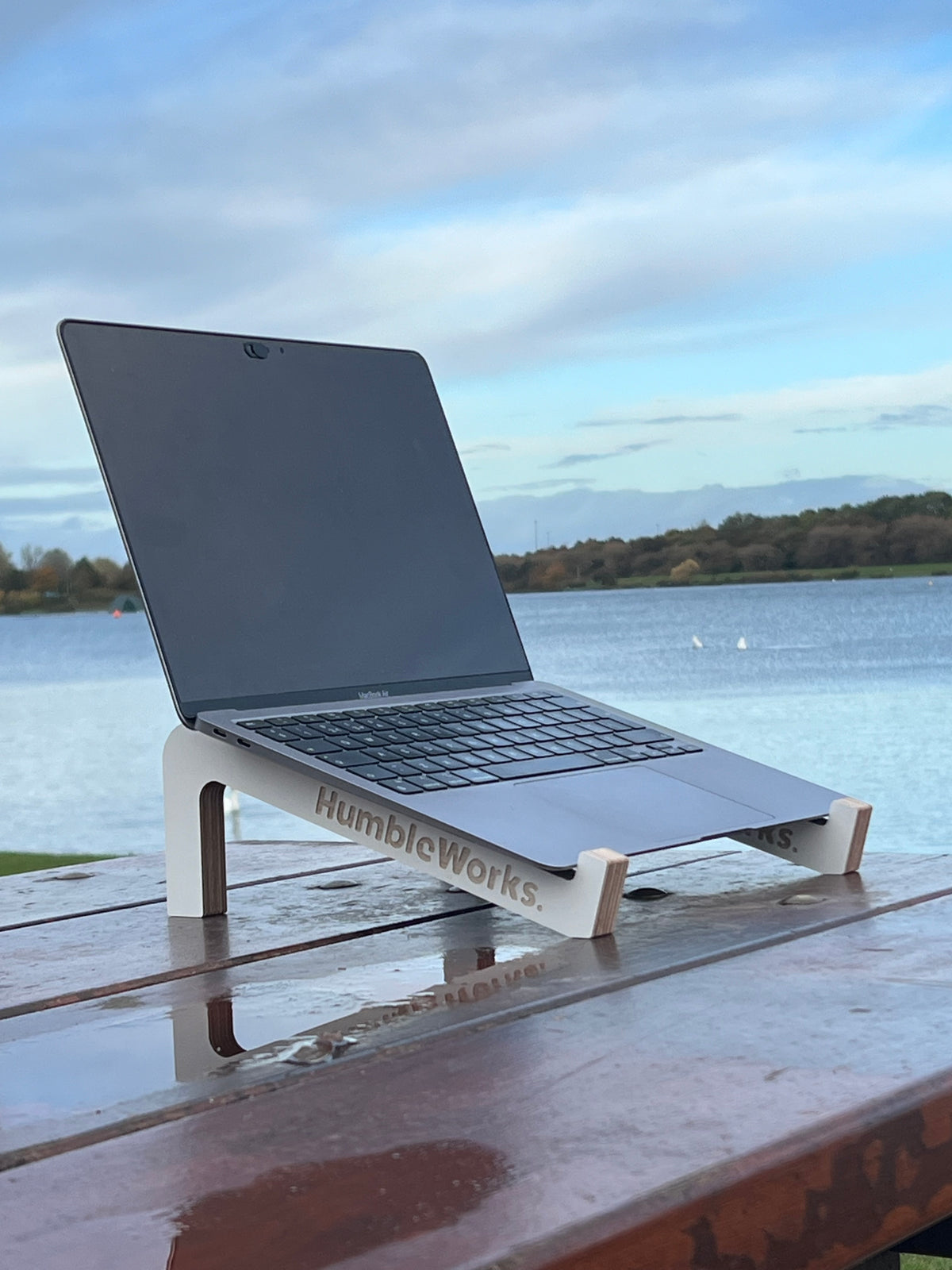 Laptop riser